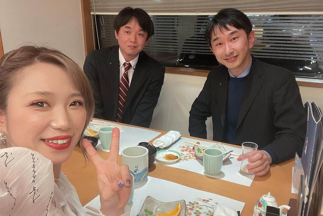 黒木優子さんのインスタグラム写真 - (黒木優子Instagram)「中村学園へ😊 中村理事長にご挨拶に伺いました🥹  高校から大学まで中村学園にお世話になり本当に良かった！ 高校に入って最初に習った中村学園創設者である中村ハル先生の『努力の上に花が咲く』という言葉の通り花が咲きました🌸  この花が長く咲き続けるようこれからも頑張ります💪  中村理事長ありがとうございました😊 そしてご馳走様でした😆  #中村学園 #中村ハル先生  #努力の上に花が咲く」11月10日 23時14分 - yuko.kuroki