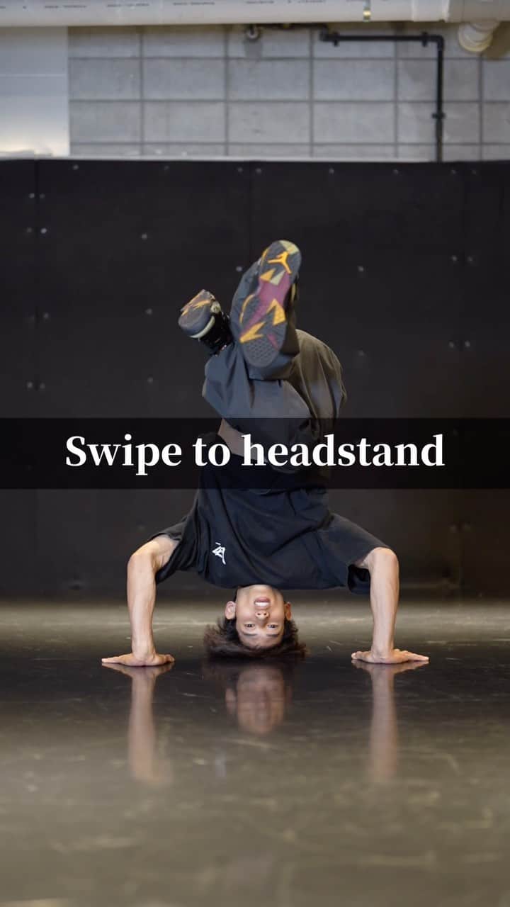asukaのインスタグラム：「The easy way to learn 【Swipe to headstand 】   Everybody can do this skill 🔥   What do you think?🤔   Lectured by @bboy_asuka   If you can master it, let me know in the comments😉   ↓↓↓↓    #dance #breaking #breakdance #bboy #powermove #powermoves #acrobatics #tricking #parkour #gymnastics #movement #capoeira #ブレイキン #超人」