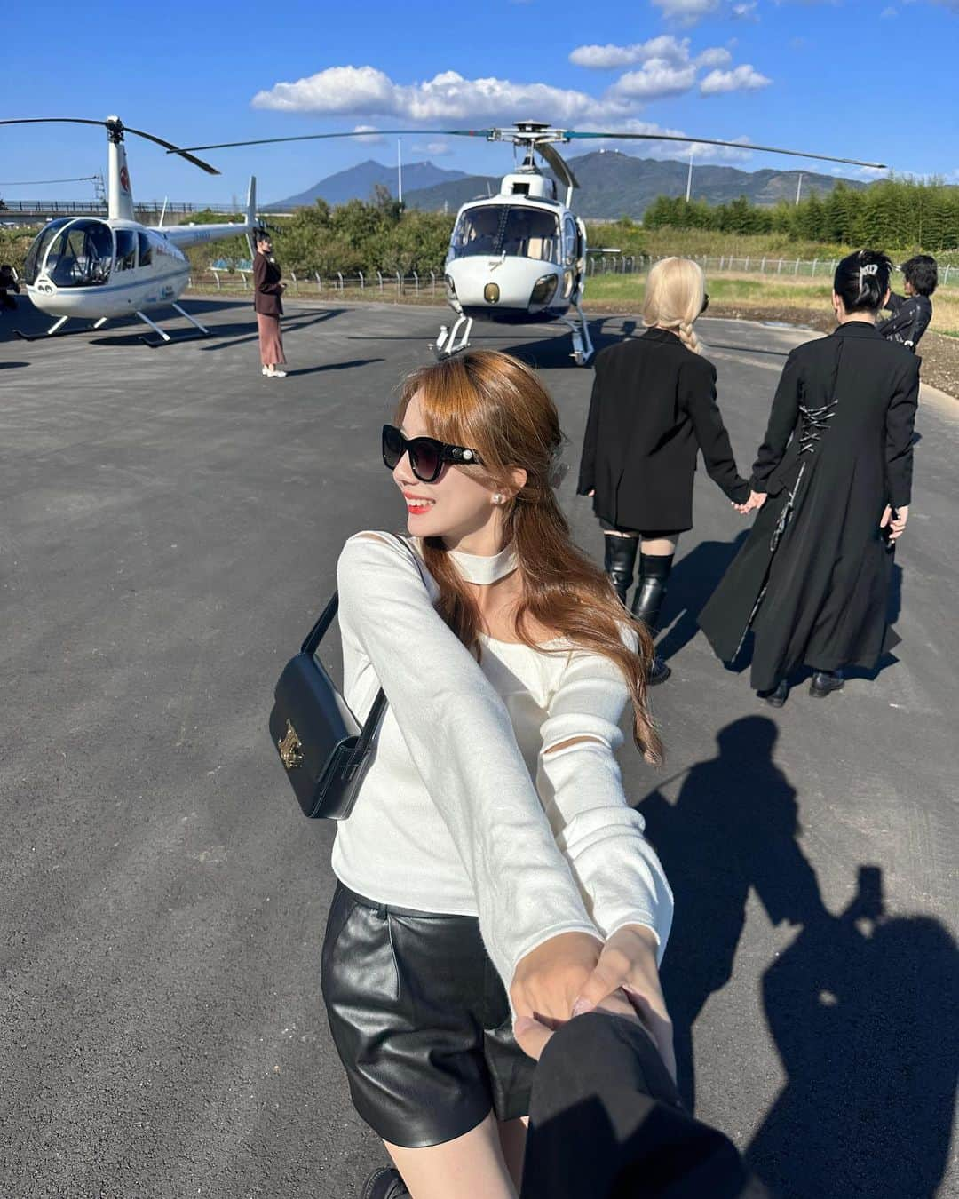 王依君さんのインスタグラム写真 - (王依君Instagram)「#ヘリコプター 🚁」11月10日 22時30分 - sandystrawberry_