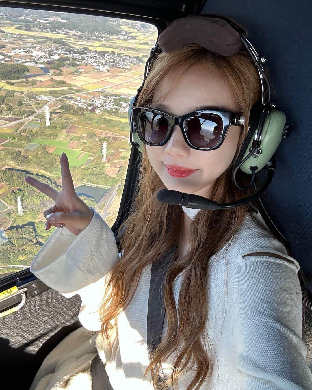 王依君さんのインスタグラム写真 - (王依君Instagram)「#ヘリコプター 🚁」11月10日 22時30分 - sandystrawberry_