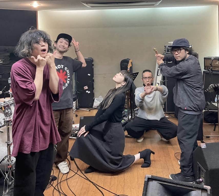 みゆなのインスタグラム：「来たれ　11/12    🎫 https://t.pia.jp/pia/event/event.do?eventCd=2333198」