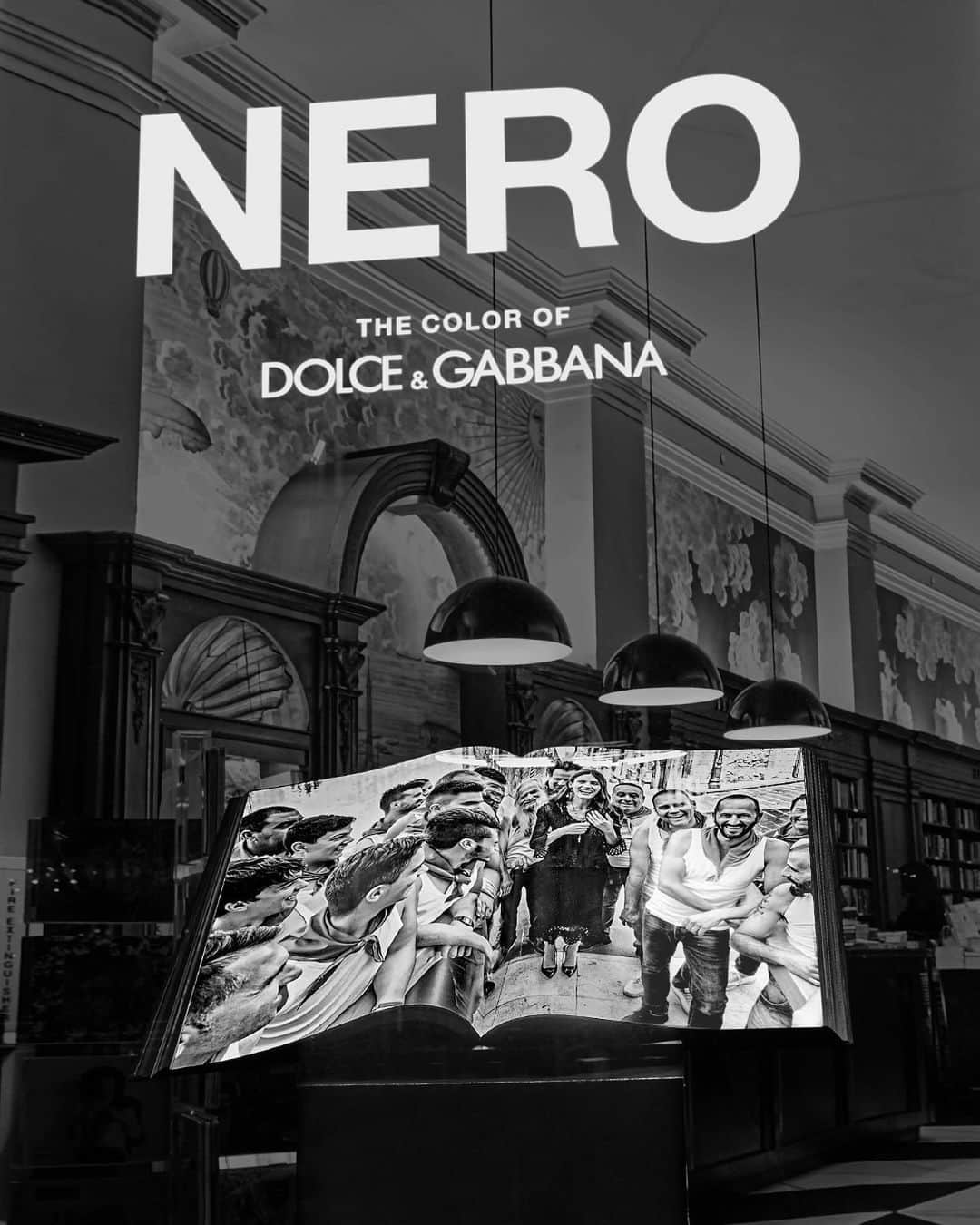 ドルチェ&ガッバーナさんのインスタグラム写真 - (ドルチェ&ガッバーナInstagram)「‘Nero: The Color of Dolce&Gabbana' a meticulously curated book published by @rizzolilibri, claimed the spotlight with a unique arrangement in the New York City store, that transformed the space into an immersive journey through the essence of #DGNero.  In its pages, fashion and emotion converge in the timeless shades of black. Join us for a visual journey captured by renowned photographers, painting a mesmerizing portrait of sensuality, rigor and love.   #DolceGabbana #DGCasa」11月10日 23時01分 - dolcegabbana