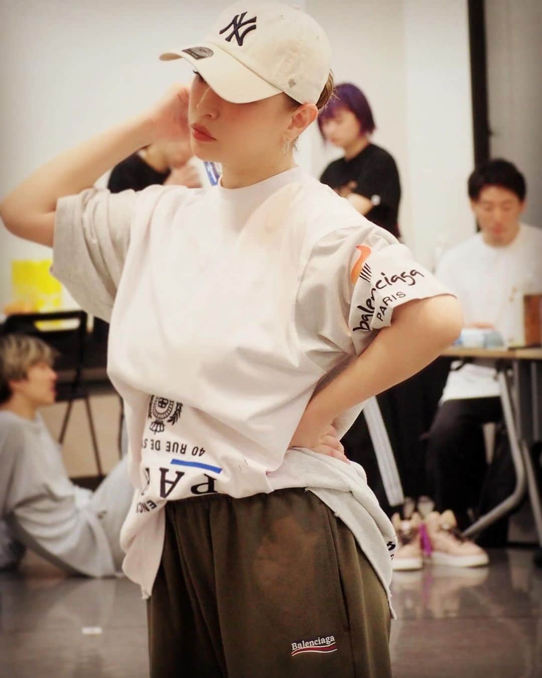 浜崎あゆみさんのインスタグラム写真 - (浜崎あゆみInstagram)「Rehearsal studio photo dump📸  Let me off to bed first…🤯  #ayumihamasakiCDL20232024 #代々木 #最後の写真は #コリオチームの皆様  #最後の動画は #閲覧注意⚠️です」11月10日 23時04分 - a.you