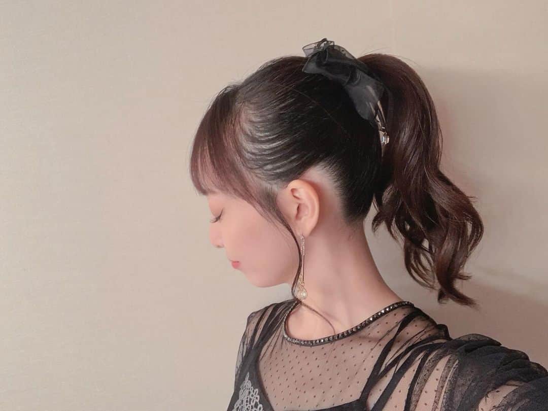 長谷川萌美さんのインスタグラム写真 - (長谷川萌美Instagram)「🪞🎠🖤🗝️ ﾎﾟﾆﾃno.2♡  明日は奈良へ！EVANS CASTLE HALLでお待ちしております🎉 今回でビタスイは年内 #MSMW コンサート納めになりそうです🕺 また来年！もうそんな時期！と言う事で明日、楽しみましょう〜！🦋 goodnight🌜  .｡.:*･ﾟ＋.｡.:*･ﾟLIVE＋.｡.:*･ﾟ＋.｡.:*･ﾟ＋  11/12(日)🕺 EVANS CASTLE HALL(奈良県) 【M-line Special 2023 〜Masical Wish!〜】#MSMW   11/19(日)🎂 代々木 LIVE STUDIO LODGE(東京都) 【Bitter & Sweet ASAHI TASAKI Birthday Live 2023〜アサチャンホンポ〜】 #ATBD2023  11/25(土)🎸 下北沢Laguna (東京都)  【下北沢Laguna presents】 #対バン  12/3(日) 会場:浅草ビューホテル 2階 公開空地(東京都)  #浅草国際通り イベント🎄観覧無料  12月6日(水) 🎸 代々木 LIVE STUDIO LODGE(東京都) 【Make Happy!!】 #対バン  12/17(日) #岩下の新生姜ミュージアム (栃木県) シーズンライブ冬🎸観覧無料  12/26(火)・27(水)💎 第一ホテル両国「清澄」  RISA OGATA CONCERT「éclatant」 #リサタンのエクラタン  Bitter & Sweet ファンクラブ先行受付中(11/16まで)  12/31 大晦日(東京都)🎂 原宿RUIDO 【 #ビタスイ10周年 】 Bitter & Sweet ファンクラブ先行受付中(11/12まで)  Photo - 10/22 渋谷GUILTY - #わた雪ツアー LIVE 🎥  #わた雪 #ビタスイ  #私が飛行機を嫌いな理由 #雪と花火  #live #bittersweet #japan #長谷川萌美」11月11日 19時00分 - moemi_hasegawa