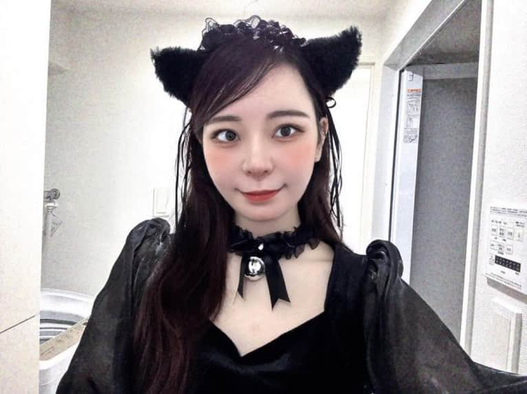 森美生のインスタグラム：「はぴはろ🎃🐈‍⬛(過去形) ハロウィンの仮装もBeautyCamで撮ったよん🫶 11/6から13まで応募できるBeautyCam1年分のVIPがもらえる高校生・大学生限定のコンテストがあるよ！ 詳細は公式アカウントのピン投稿をチェックしてみてね！  #BeautyCam」