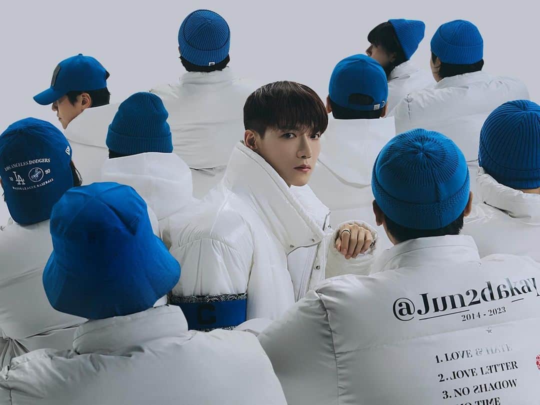 ジュンス のインスタグラム：「Ready?🤍💙」