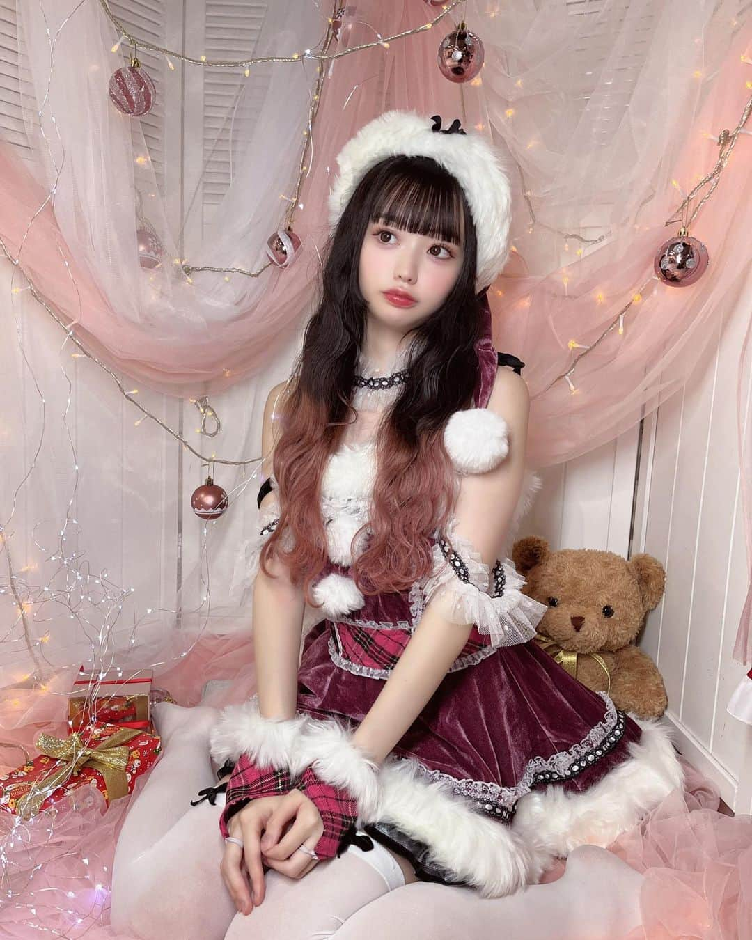 姫なぎさのインスタグラム：「先取りサンタさん🎅🎄」