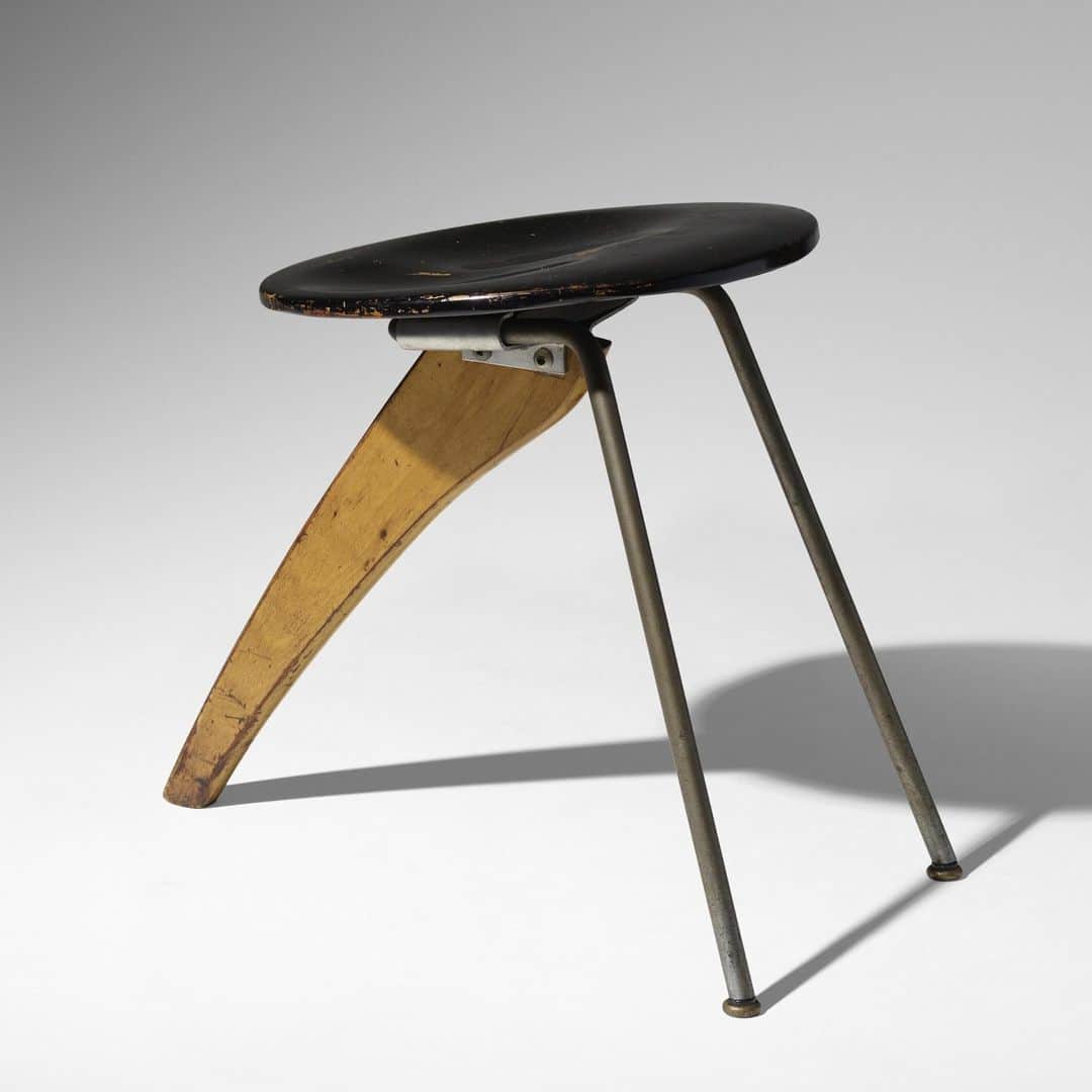 のインスタグラム：「REFERENCES⁠  Isamu Noguchi; “Rudder Stool: model IN-22”, c.1944.」
