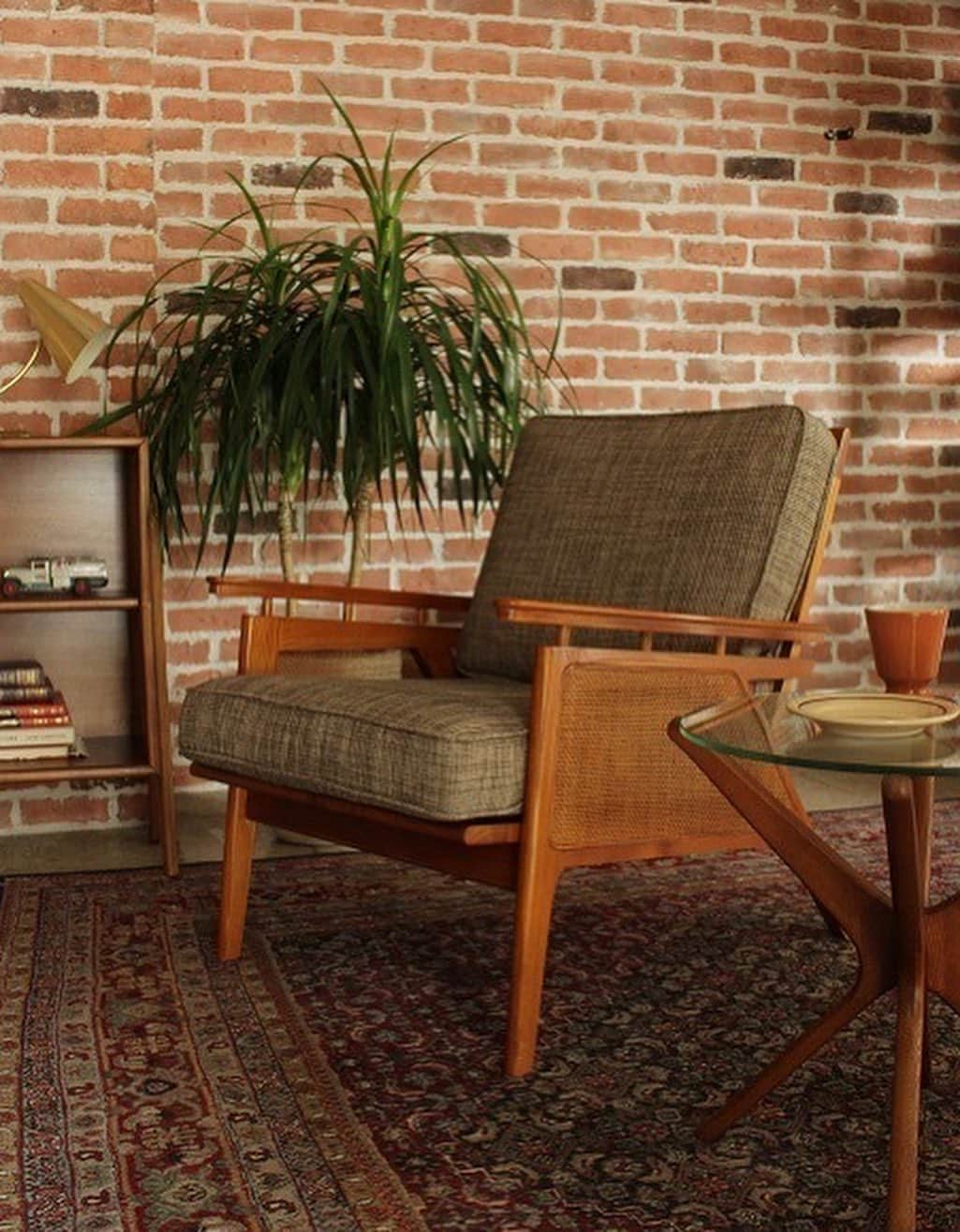 ACME Furnitureさんのインスタグラム写真 - (ACME FurnitureInstagram)「-enjoying time alone-  ▪️TRESTLES TV BOARD LOW ▪️WICKER LOUNGE CHAIR  ▪️BROOKS BOOK SHELF  ▪️TRESTLES SIDE TABLE  Contact:ACME Furniture MEGURO St. TEL:03-5720-1071 Email:acme-jsf@baycrews.co.jp  #acmefurniture #vintagefurniture #trestlestvboard #wickersofa」11月10日 16時04分 - acme_furniture