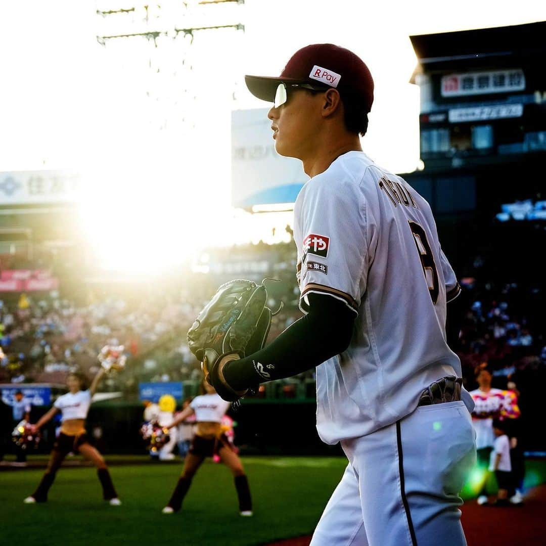 東北楽天ゴールデンイーグルスさんのインスタグラム写真 - (東北楽天ゴールデンイーグルスInstagram)「⚾️  「第52回三井ゴールデン・グラブ賞」の受賞選手が発表され 辰己涼介選手がパ・リーグ外野手部門に選出されました‼️‼️ 3年連続3度目の受賞となります🤚🤚🤚  #RakutenEagles #辰己涼介  #三井ゴールデングラブ賞」11月10日 17時15分 - rakuten_eagles