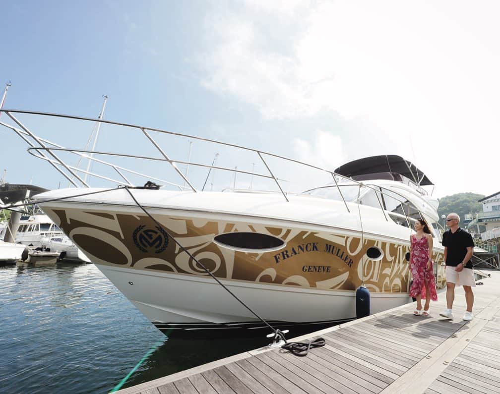 安田慎一のインスタグラム：「AUTO MATE📸  今回はフランクミュラー⌚️の撮影てクルージング🛥️に‼️  天気も快晴で気持ちのいい撮影でした✨✨✨✨  model @rairairaika  ST  @miminonagaiusagi  編集長 @kawanishi.keisuke   #automate #frankmuller」