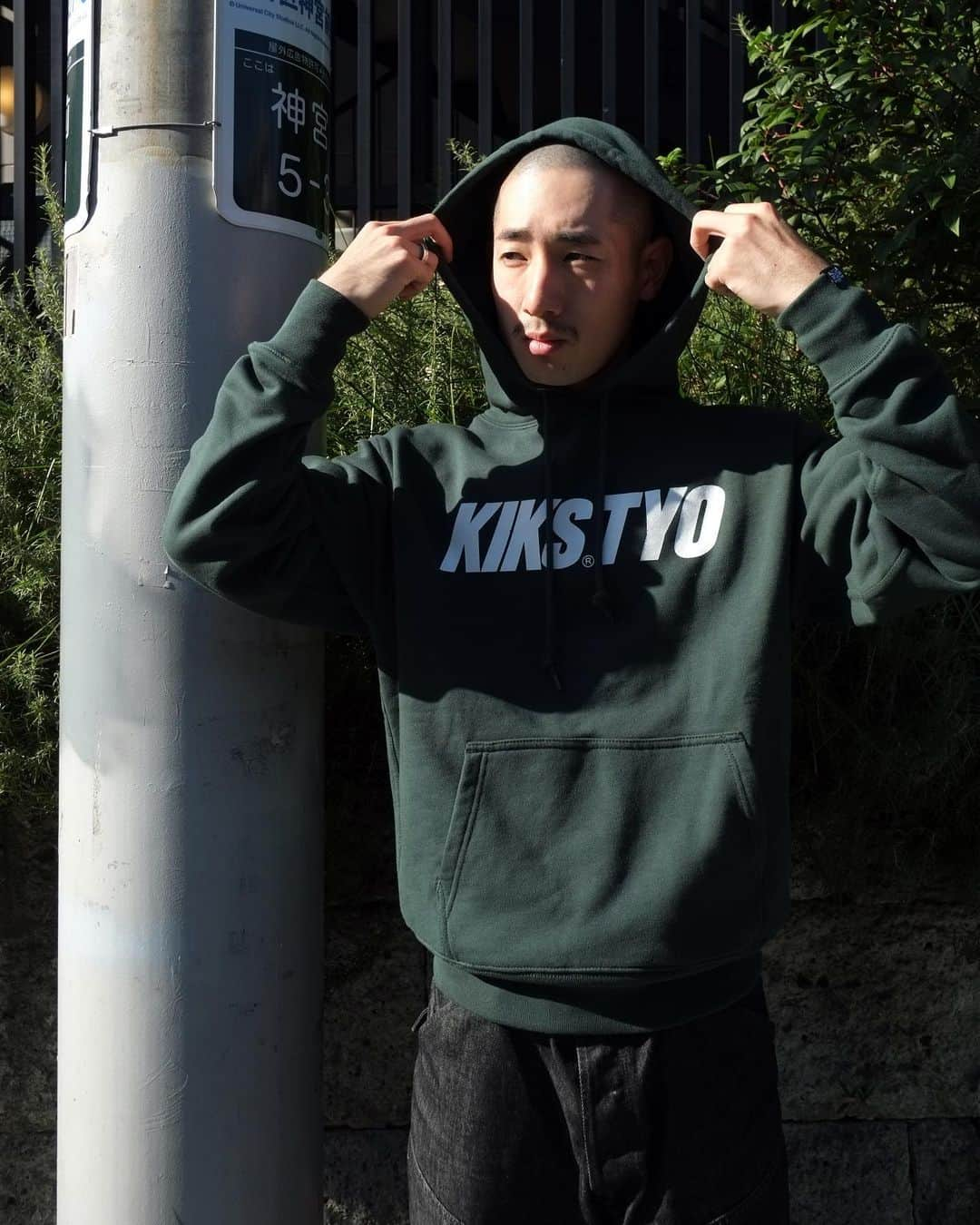 KIKSTYOのインスタグラム：「. STYLE SAMPLE '23 ITEM... ・LOGO LINER JACKET ・KIKS&Co. HOODIE ・LOGO HOODIE MODEL... @kurumi_m__  @bboy_yhi  . #kikstyo #stylesample」