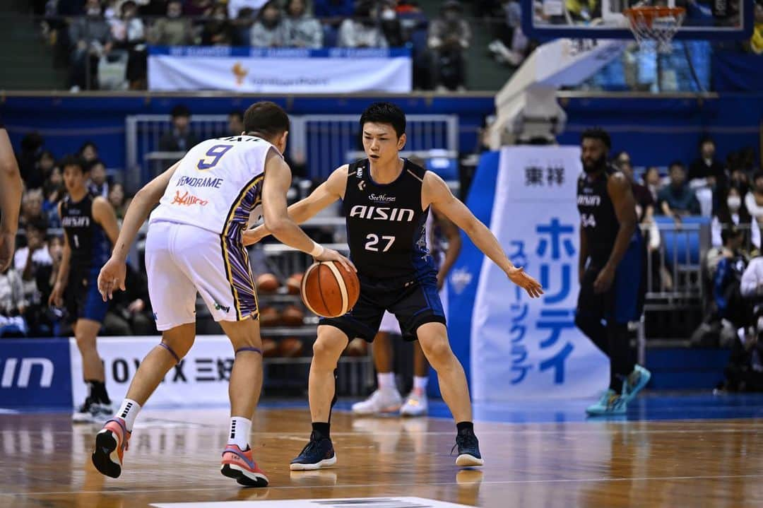 石井講祐さんのインスタグラム写真 - (石井講祐Instagram)「Always fun to play against former teammates🏀 🐟🔵🐻‍❄️🟡 #シーホース三河 #ガチ」11月10日 17時23分 - ishiikosuke