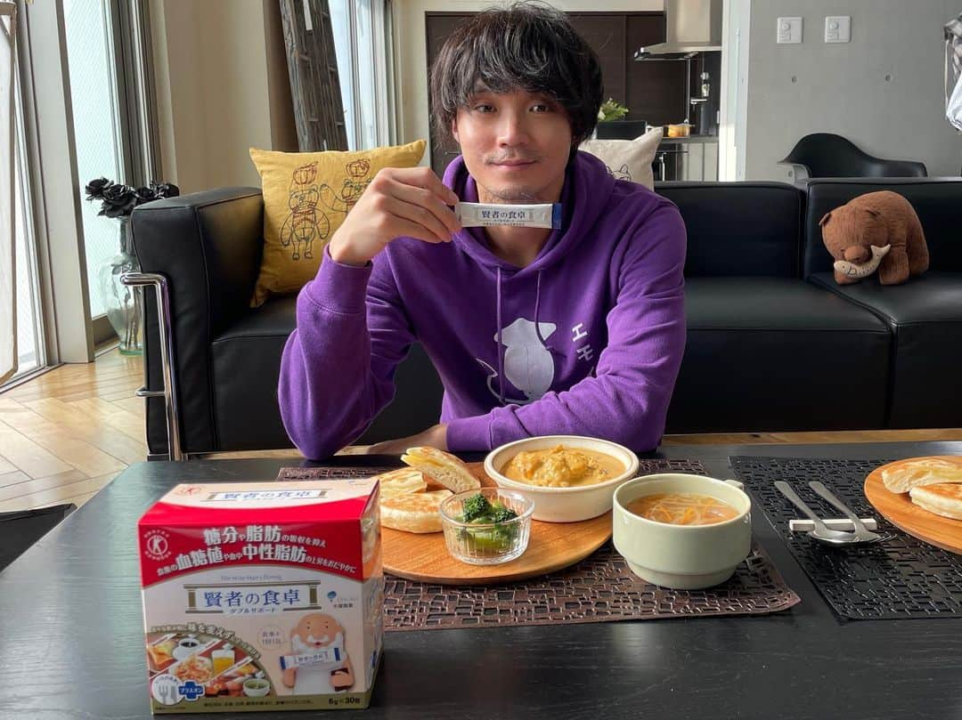 きのう何食べた？ season2さんのインスタグラム写真 - (きのう何食べた？ season2Instagram)「.  #きのう何食べた？ season2 第6話今日深夜24:42放送 ⚠️通常より30分押しです。  #何食べ × #賢者の食卓  コラボCMが放送されます！  “ジルベール”こと井上航役 #磯村勇斗 さんが登場🍽️  こちらもお楽しみに🦔✨✨」11月10日 18時00分 - movie_nanitabe