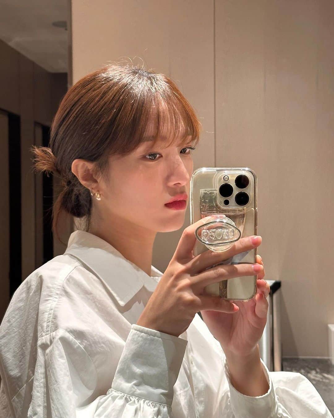 イ・ハウンのインスタグラム：「𓆇 ₊ 𓂃 ⊹」