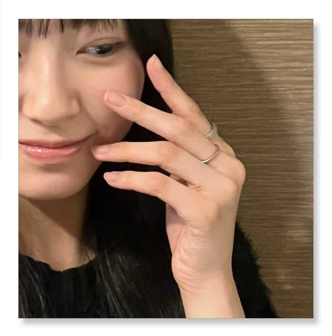 国本姫万里さんのインスタグラム写真 - (国本姫万里Instagram)「久しぶりに指輪をして出かけた日💍*。 カラーリングも使って大人っぽいでしょ！  #国本姫万里 #ひまり #スターダストプロモーション #スターダストプロモーション制作3部  #ニコラ #モデル #ニコラモデル #ニコモ #カンコー #カンコー委員会 #nicola #ニコラ12月号  #リング #カラーリング #09 #中2」11月10日 18時08分 - himari_kunimoto_official