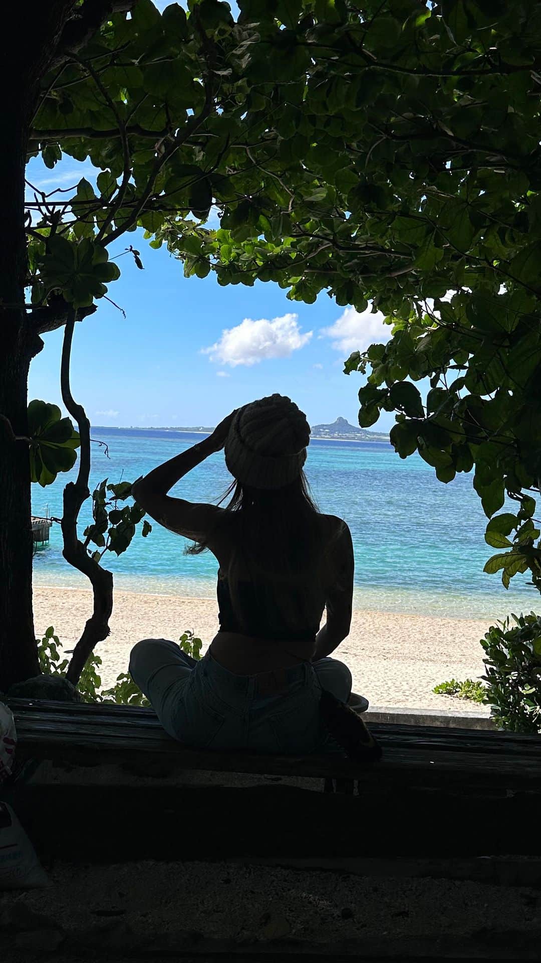のインスタグラム：「秋晴れ最高☀️ 明日から少しづつ寒くなる❓ このままでいいのにな🥲  今日もご来店ありがとうございました🍩🌈💕 土日は12時open✨ 16.30ラストオーダです🫡 皆さんのお越しをお待ちしております☺️」