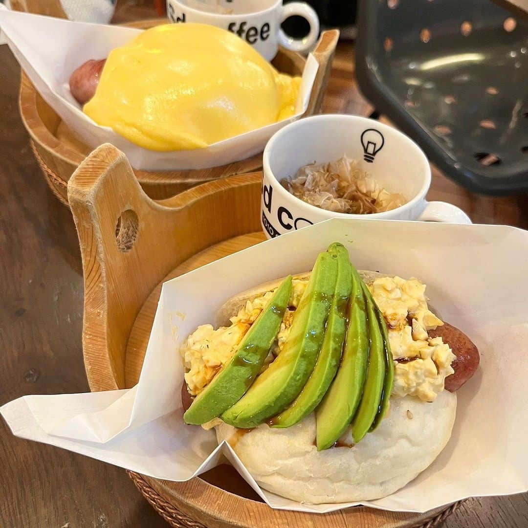 TOBU RAILWAY（東武鉄道）さんのインスタグラム写真 - (TOBU RAILWAY（東武鉄道）Instagram)「. . 📍Kitasenju – Sd Coffee A somewhat nostalgic and retro public bath café . Sd Coffee is located around a 3-minute walk from the west exit of Kitasenju. It is commonly called the “public bath café,” as it has hot spring goods lined up in the store, as well as a somewhat nostalgic, retro, and lively interior that attracts attention. Popular menu items at Sd Coffee include the milkshake in a milk bottle, as well as the large cheese dog that makes quite an impression with its appearance. Many menu items are great for taking pictures of! Sd Coffee is an excellent place to stop by when you visit Kitasenju! 📸by @t21c_01_21 Thank you ! . . . . Please comment "💛" if you impressed from this post. Also saving posts is very convenient when you look again :) . . #visituslater #stayinspired #nexttripdestination . . #kitasenju #cafe #hotspring #sdcoffee #placetovisit #recommend #japantrip #travelgram #tobujapantrip #unknownjapan #jp_gallery #visitjapan #japan_of_insta #art_of_japan #instatravel #japan #instagood #travel_japan #exoloretheworld #ig_japan #explorejapan #travelinjapan #beautifuldestinations #toburailway #japan_vacations」11月10日 18時00分 - tobu_japan_trip