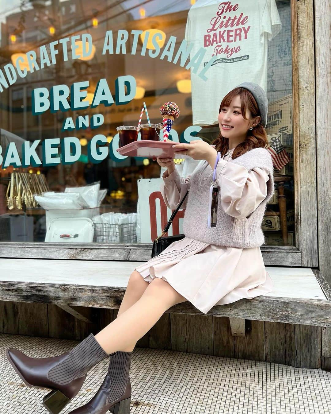 成瀬心美のインスタグラム：「🍨  たべる？♡  (分けてあげなさそうな顔してるけど」