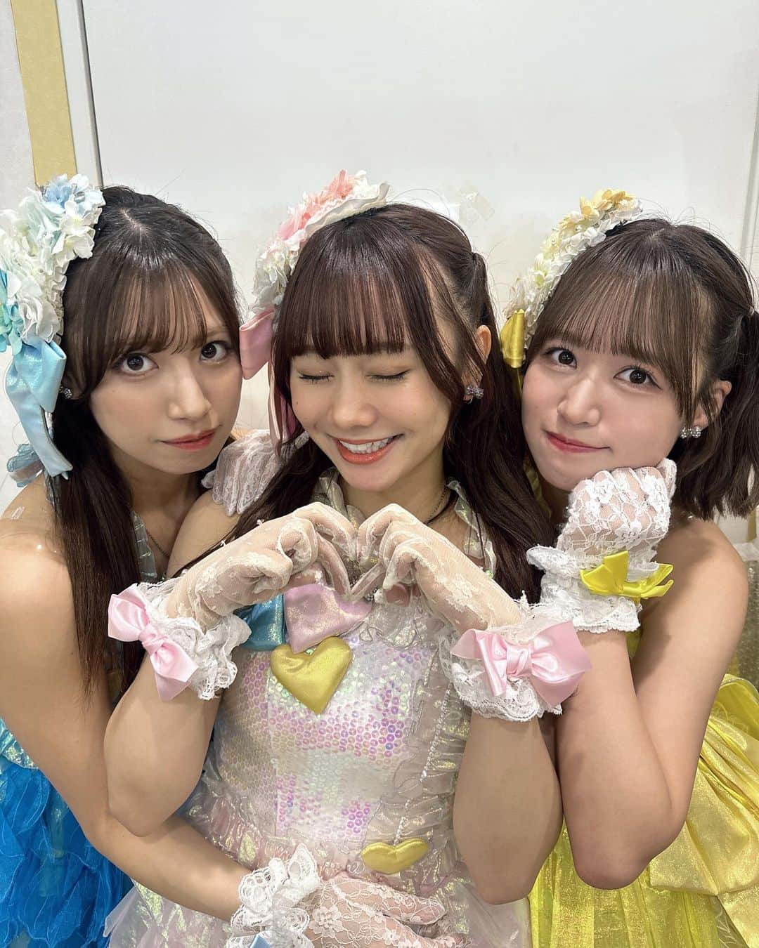 福士奈央さんのインスタグラム写真 - (福士奈央Instagram)「１０周年❕ いつもたくさんの応援ありがとうございます🫧 最初から応援してくれてる方も、最近好きになったよって方も、 みんながいるから私はアイドルでいれてるんだよ☺︎ これからも私らしくアイドルを楽しみます💭  ちかちゃんゆきちゃん 本当に大好きで大切な同期！10年よく頑張ったよー！すごい！ これからも一緒にSKE楽しもうね☺️ ３人でこれからも色んなとこ行って色んなもの食べてたくさんお揃いしようね😚  #どらいちフェスティバル」11月10日 18時11分 - ske48_fukushi