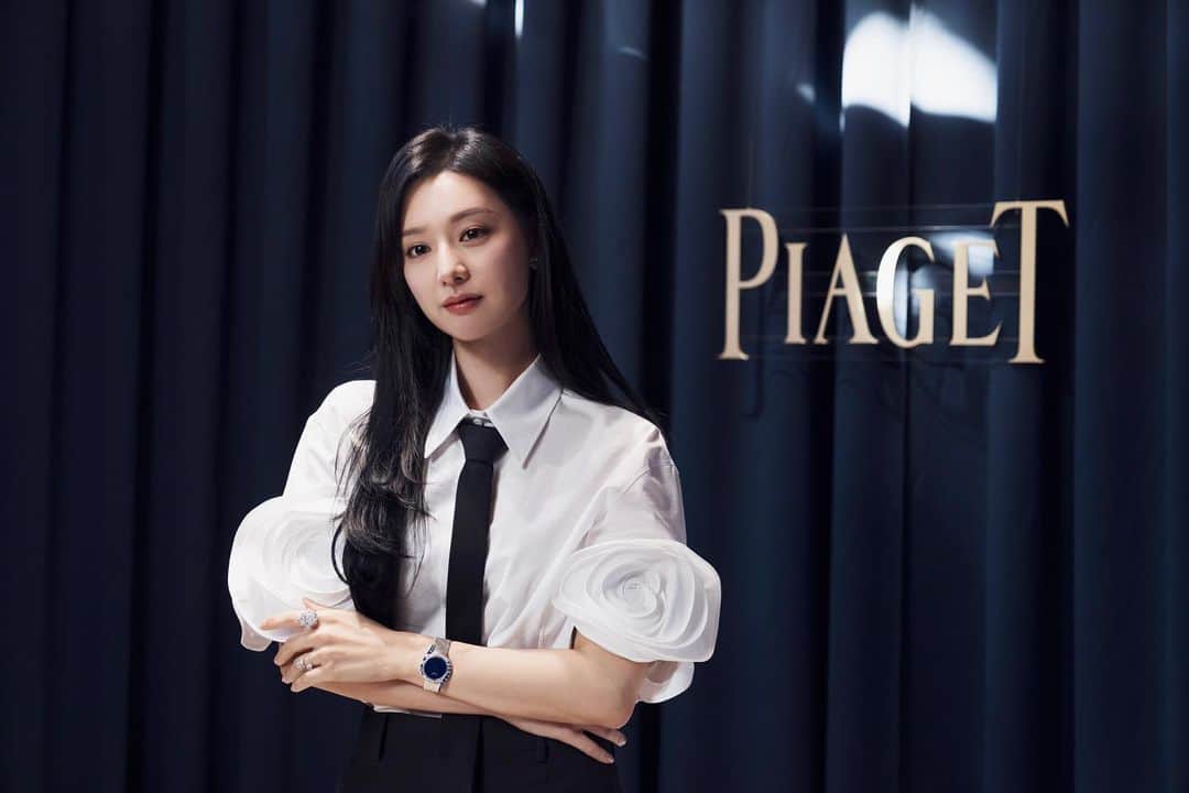 キム・ジウォンのインスタグラム：「피아제 라임라이트 갈라 50주년 전시💎 #Piaget #LimelightGala #피아제 #피아제라임라이트갈라50주년」