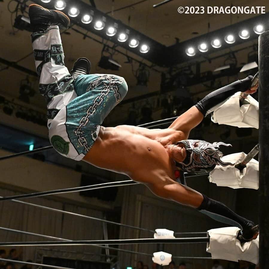 のインスタグラム：「#ヒューマンフラッグ #11月9日 #後楽園ホール #DRAGONGATE #ドラゴンゲート #dragonkid #ドラゴンキッド #東海市ふるさと大使 #プロレス #prowrestling #プロレスラー #prowrestler #ドラゲー愛を語りたい #DRAGONGATENETWORK」