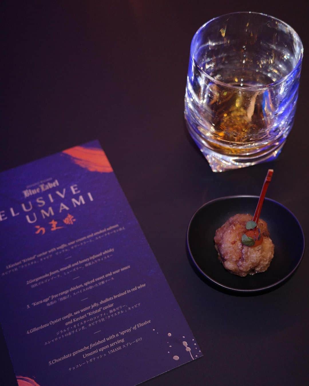 吉田沙世さんのインスタグラム写真 - (吉田沙世Instagram)「@johnniewalkerjapan 香りたかく味わい深いブルーラベルのウイスキー🥃  "うま味"をテーマにした食事との相性を楽しみながらテイスティングさせて頂きました。 11月21日から数量限定での発売だそうですよ♪   #PR #JWUMAMI #ジョニーウォーカーブルーラベル」11月10日 18時39分 - sayobaby