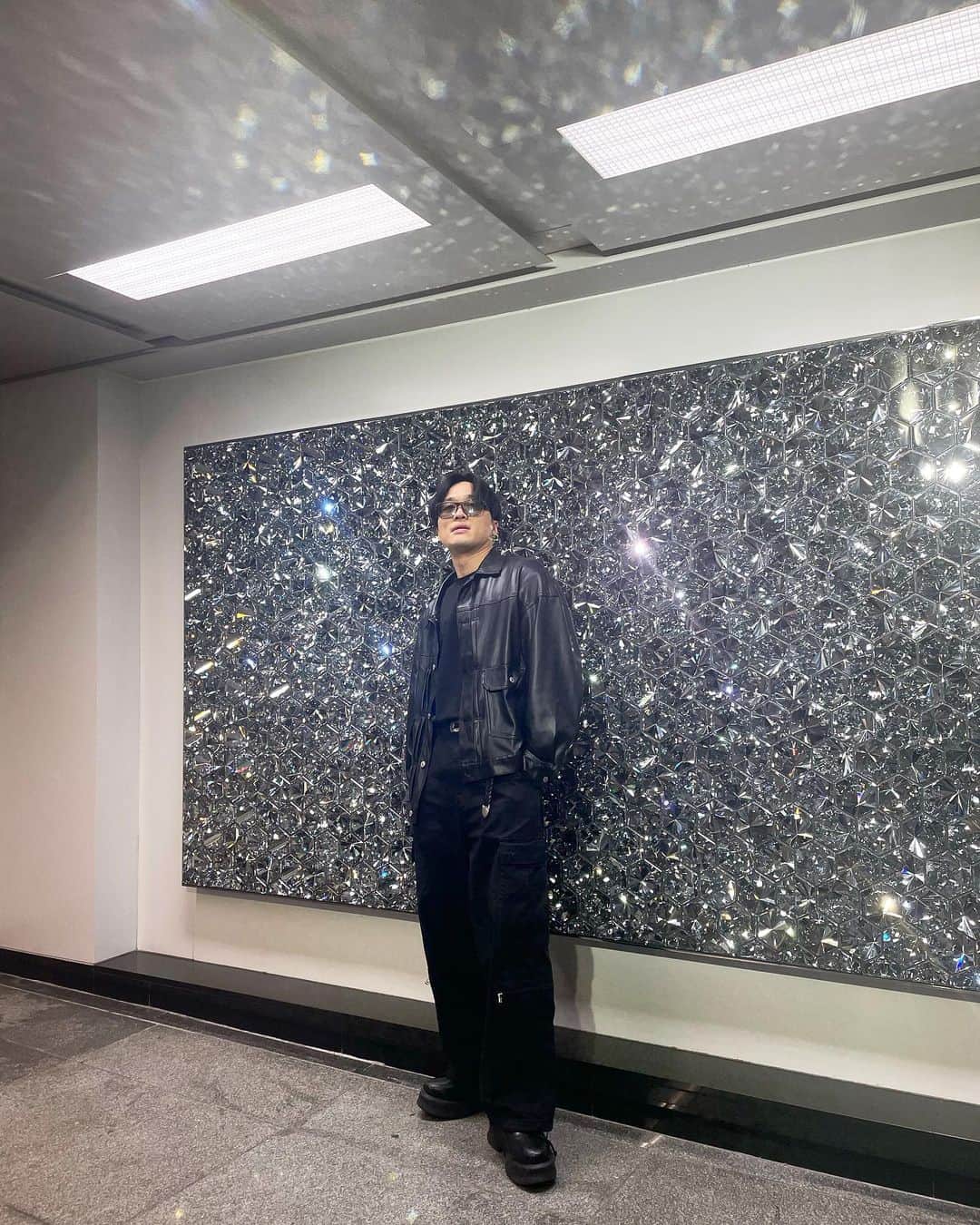 吉田広大さんのインスタグラム写真 - (吉田広大Instagram)「銀座が銀だった 俺は黒だった」11月10日 18時44分 - yoshidakodai