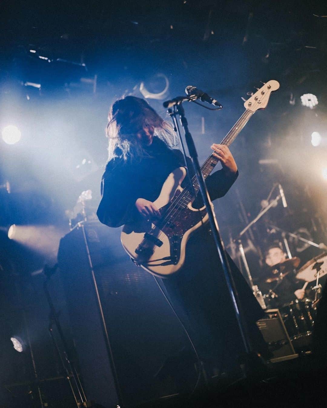 彩さんのインスタグラム写真 - (彩Instagram)「FINLANDS TWO-MAN LIVE TOUR "kolmio" 11/6渋谷CLUB QUATTRO w/ズーカラデル photo by @tatsuhito_tkg」11月10日 18時52分 - aya_the_little_black