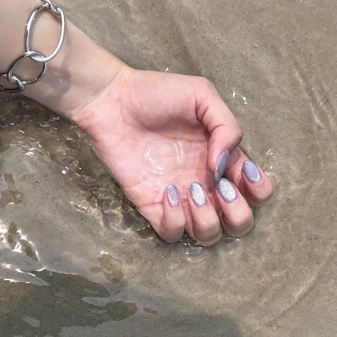 尾木波菜のインスタグラム：「夏のお気に入りマグネットネイル ‪‪‪‪❤︎‬‪」