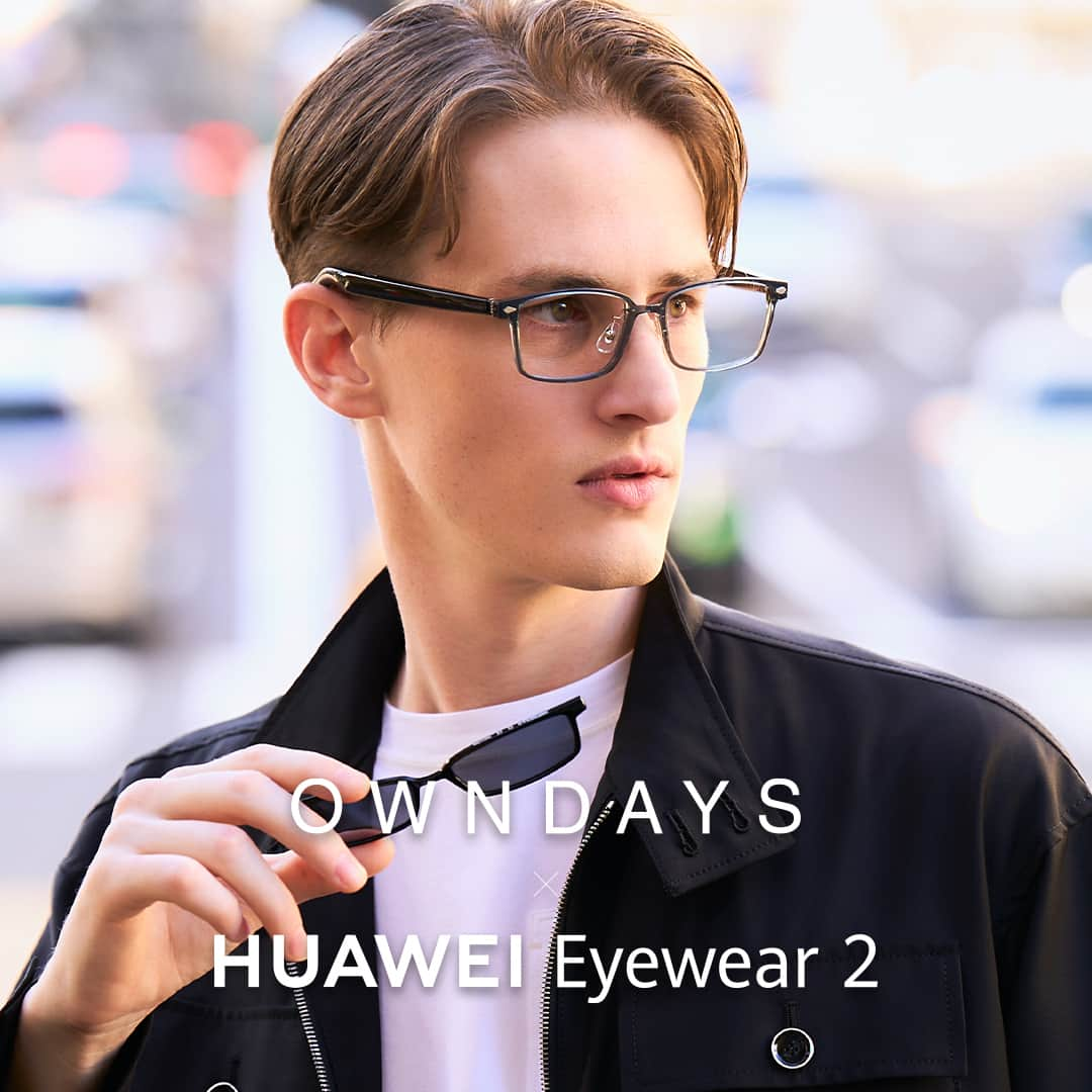 OWNDAYS JPさんのインスタグラム写真 - (OWNDAYS JPInstagram)「OWNDAYS×HUAWEI Eyewear ２  「ハンズフリーでスマートに」  外出時、メガネをしたままハンズフリーでの音声通話が可能。音漏れも少なく、クリアな音声を届けるマイクは通話体験をスマートにこなします。 電話をしながらのちょっとした買い物も、両手が開くので焦る必要はありません。片手がふさがってしまった時でも、メガネはタッチ操作で簡単に操作が可能。  快適で便利な使い勝手に加え、どんなシーンにも溶け込むデザインで日常をスマートに。  ＃OWNDAYS ＃聴こえるメガネ」11月10日 19時00分 - owndays_jp