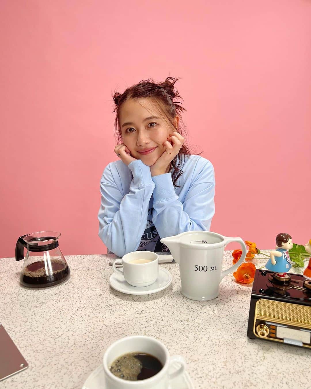 有華(ゆか) のインスタグラム：「messy bag🛍️movie📹✨ トレーラーどれがお気に入りやった🧸？ p.s.カゴの中で寝たのは人生初めて☺️ﾊﾊﾊ (本気で寝すぎててわらう)」