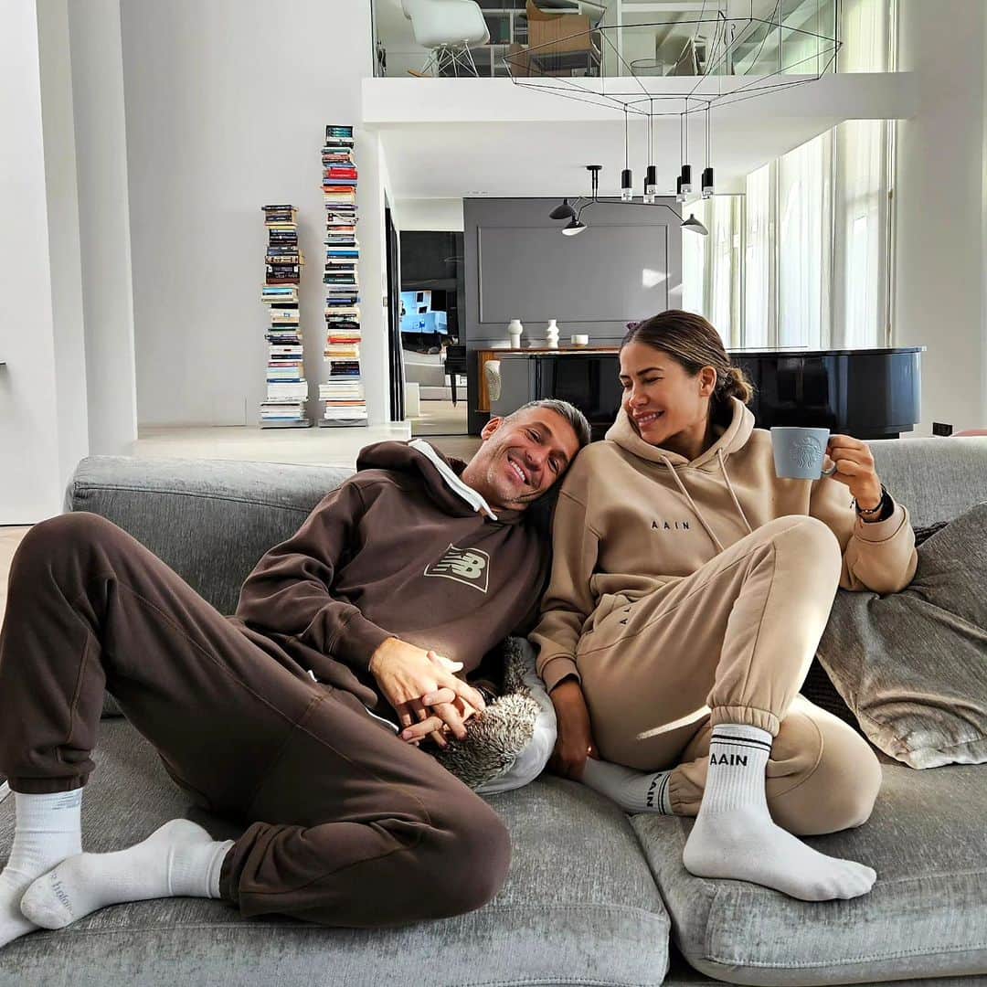 ルイス・ハビエル・ガルシア・サンスのインスタグラム：「HOME SWEET HOME  Have a great weekend guys!!!」