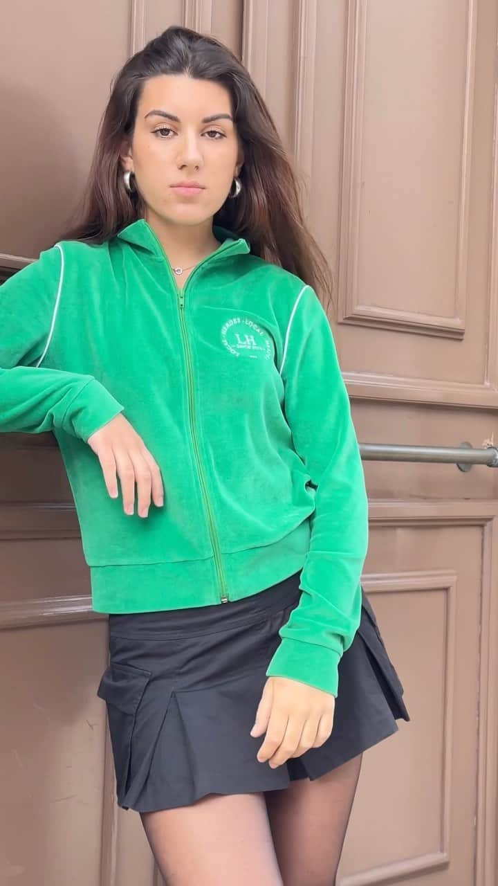 LOCAL HEROESのインスタグラム：「cause girlies love the vibes 🎀 / Rich Green Velour Zip Up Jacket」