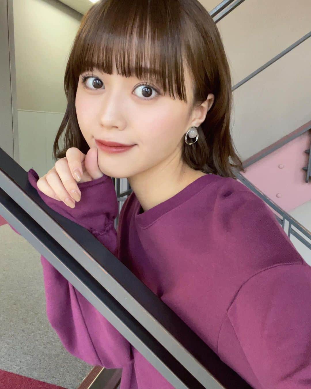 榎本ゆいなさんのインスタグラム写真 - (榎本ゆいなInstagram)「🍠 　 明日の#王様のブランチ は、 ●BOOKコーナー を担当しています！📚 　 #佐野徹夜 さんに、新刊『#透明になれなかった僕たちのために 』についてお話を伺ってきました🎤生きる意味を問う、衝撃の青春サスペンス。とても興味深いお話をしていただきました...!! 　 スタジオにもいます。 9:30〜是非ご覧ください！ 　 　 -11/4 スタジオ衣装- ワンピース　@avie_andensal」11月10日 19時33分 - enomoto_yuina