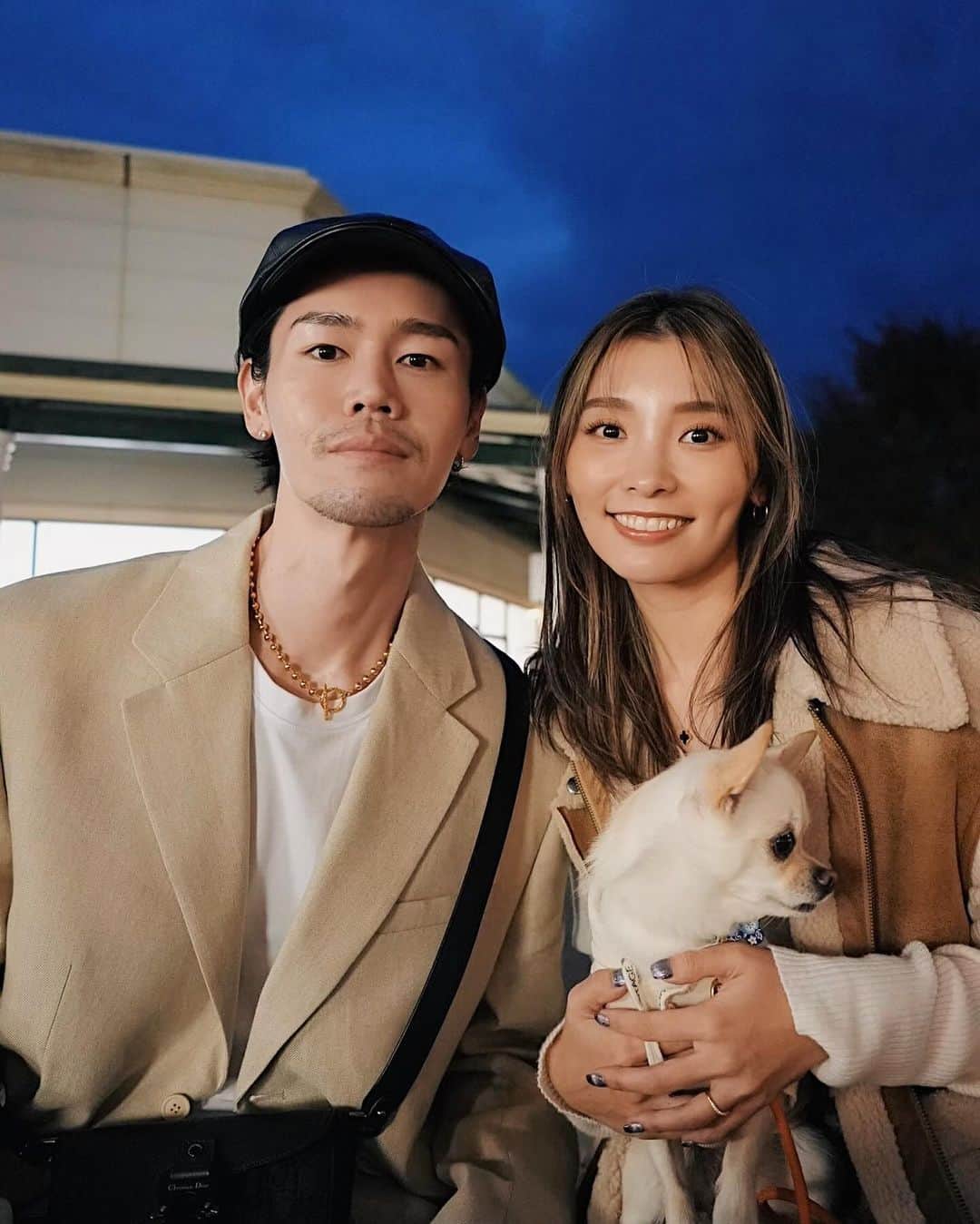 KANAMIのインスタグラム：「・ 久しぶりの3人でおでかけ🧚🏻‍♀️💞 たのしかったぁ⊂二( ^ω^)二⊃  #いちばんたのしそうだったのは #ふみぞうです #ぷぷはメリーゴーランドに興味津々」