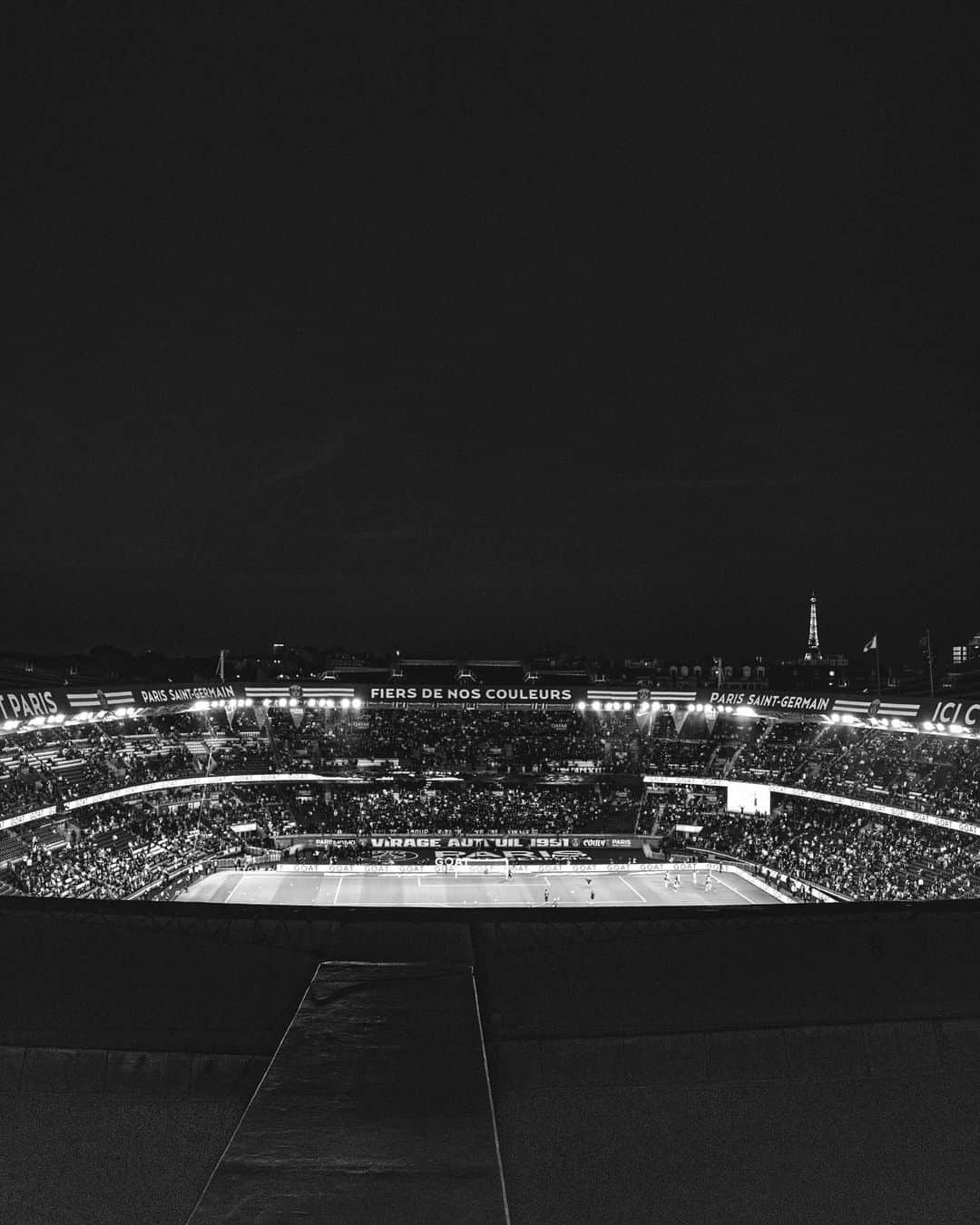 パリ・サンジェルマンFCのインスタグラム：「🎂 Parc des Princes 🎂  #Ligue1UberEats | #50AnsAuParc」