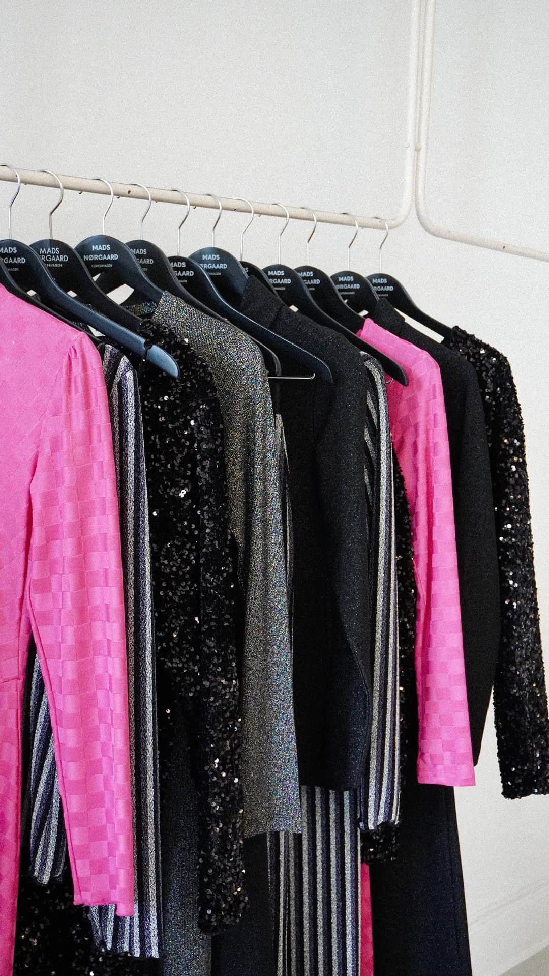 マッツノーガードのインスタグラム：「Covered for the coming party season? Get your go-to styles at madsnorgaard.con  #madsnorgaard」