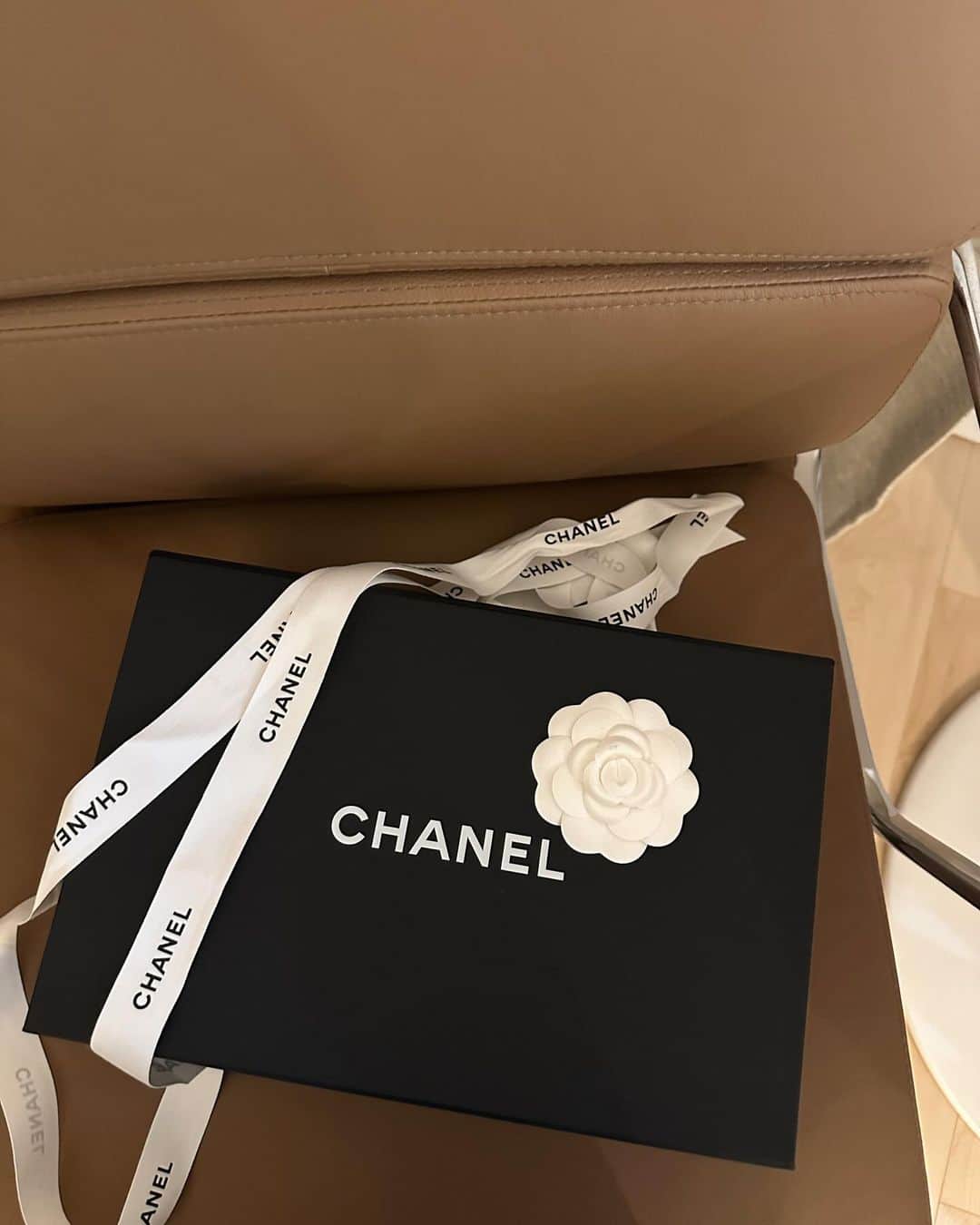 mizukiのインスタグラム：「new bag🍷❄️❤️‍🔥 使うの楽しみ☺️」