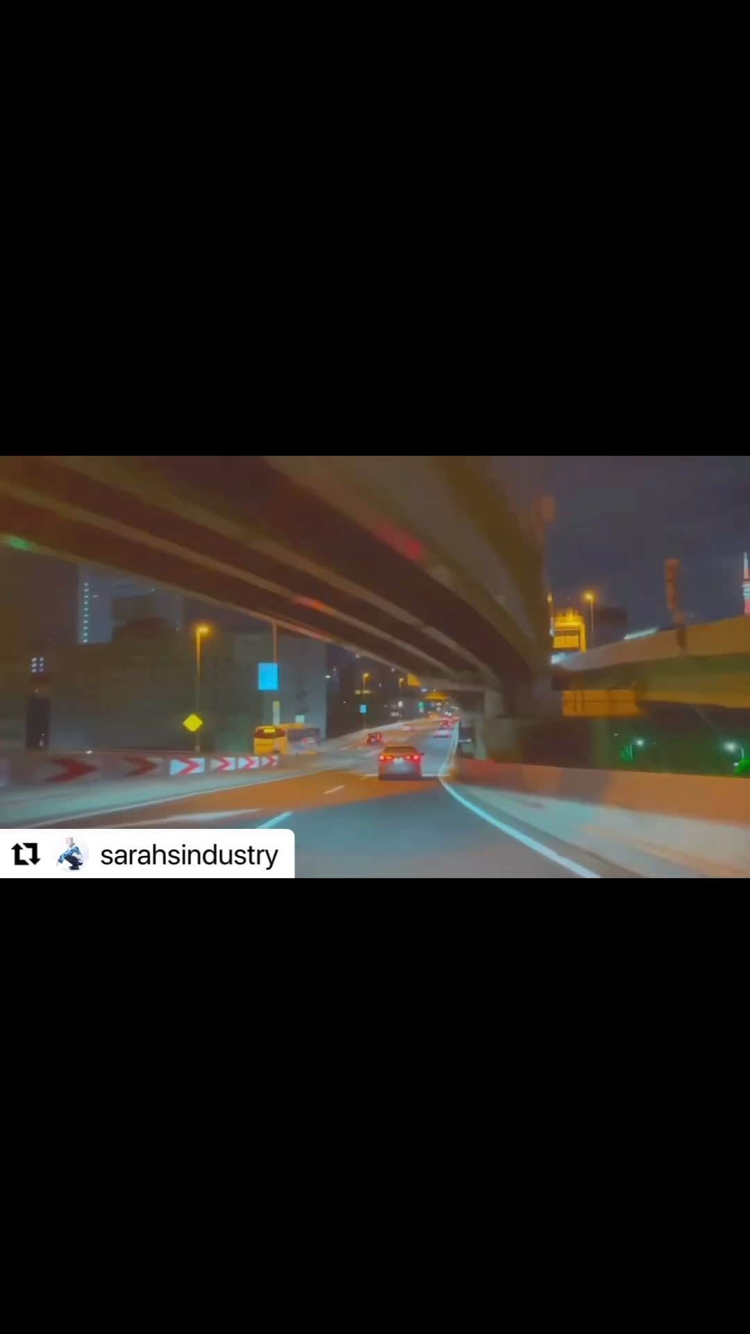 のインスタグラム：「Sarah L-ee 「DOWN TOWN」 Official Music Video.」