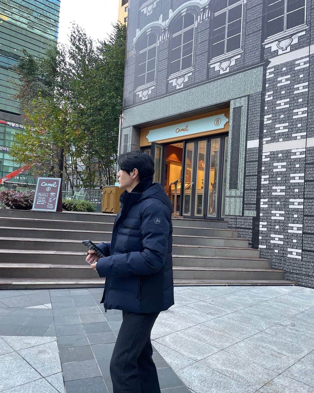 シン・ジェハのインスタグラム：「Winter is coming❄️」