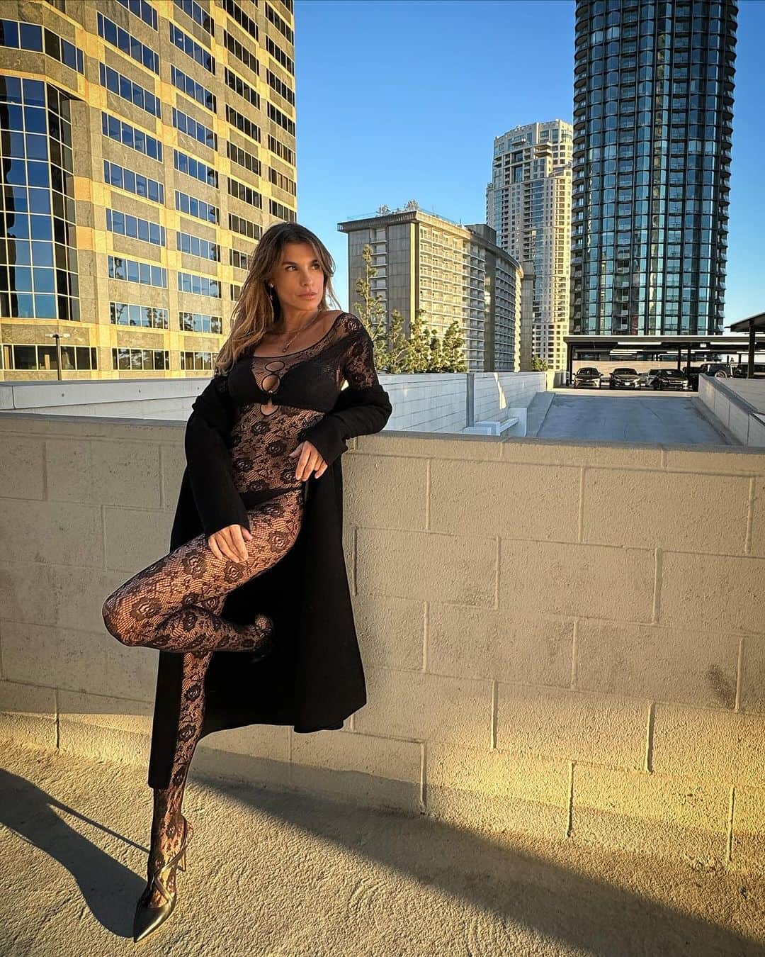 エリザベッタ・カナリスのインスタグラム：「And I’m feeling good with my new @calzedonia jumpsuit✨✨ #Calzedonia #FeelgoodinCalzedonia Adv」