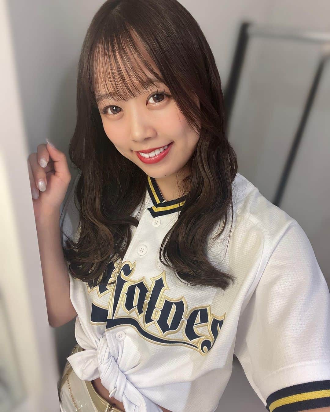 REINAさんのインスタグラム写真 - (REINAInstagram)「⁡ こんばんは🐰♥️ ⁡ ⁡ 明日はららぽーと門真・ 三井アウトレットパーク 大阪門真にて イベントです🫶🏻🫶🏻 ⁡ 私たちBsGirlsは11:00〜の出演予定です🎼 一緒に楽しみましょうね＾＾ ⁡ ⁡ 今隣には🦦さんがいます（笑） 明日も一緒ほとんど毎日一緒🤝🏻❤︎ ⁡   ⁡ ⁡ ⁡ #オリックス #BsGirls #Bs2023 #NPB #BsGirls10th💎#ORIX #buffaloes  #プロ野球 #baseball #野球 #野球好き #オリ姫  #インスタ野球女子 #野球好きな人と繋がりたい  #オリックスファンと繋がりたい  #follow #following #tagsforlike #instalike #like4like #followme  #reina_bsgirls #reina_360 #SMILE全開 #🌼 #🐰 #🥐」11月10日 20時50分 - reina_bsgirls_360