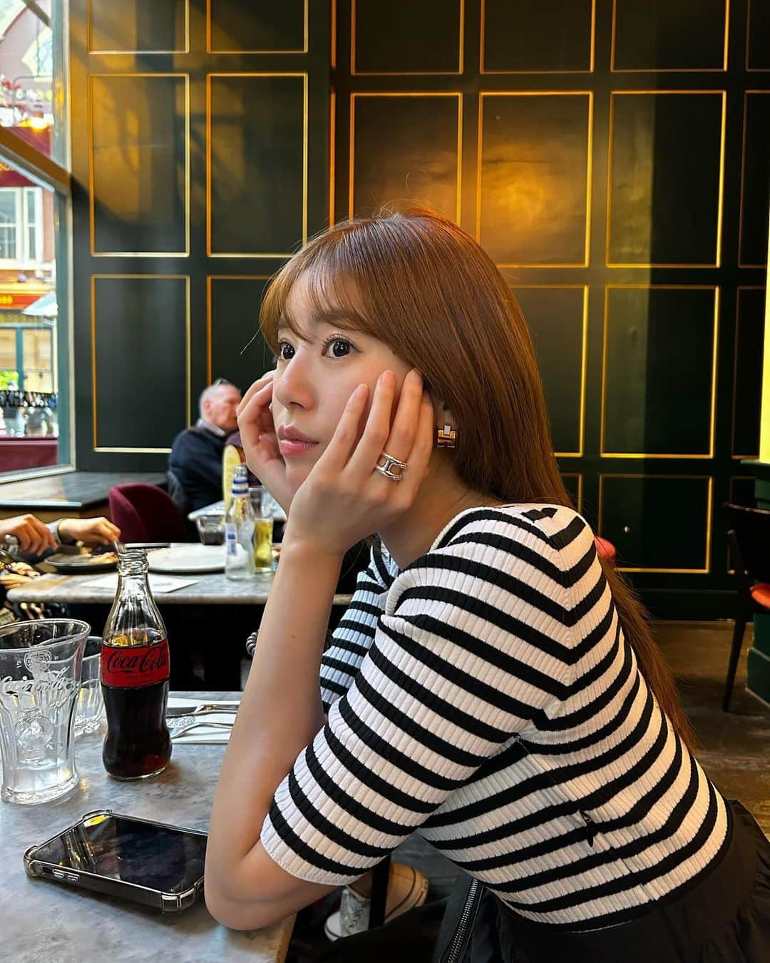 加田穂乃華のインスタグラム：「明るめ髪色いい感じだ☺️」