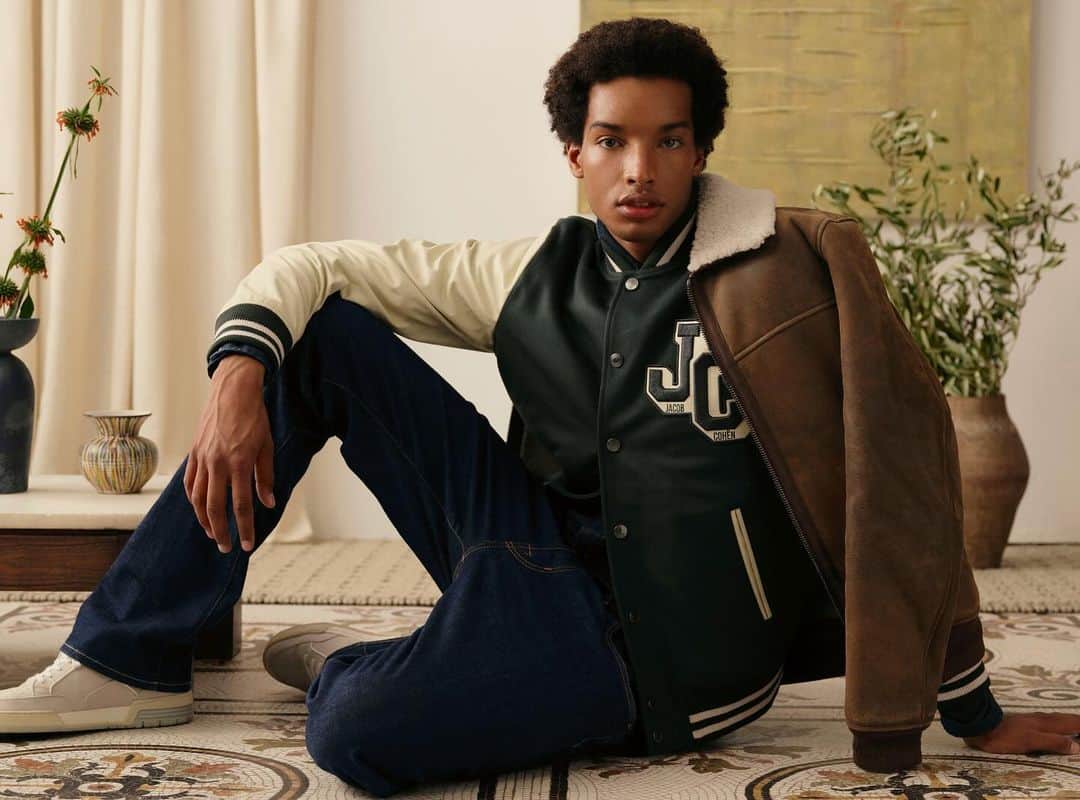 Jacob Cohenのインスタグラム：「“The first set of Jacob Cohën jeans were released back in 1985 (…). Even with this in mind, the brand stayed pretty low-key in and amongst the denim scene, and with good reason. It has long been focused on the finest of Italian craftsmanship — and now, under the helm of Jennifer Tommasi Bardelle, it is ready to take us backstage for its upcoming collection.” JACOB COHËN AND THE RISE OF HIGH-END DENIM is a story by Highsnobiety. Read more on highsnobiety.com  #JacobCohën」