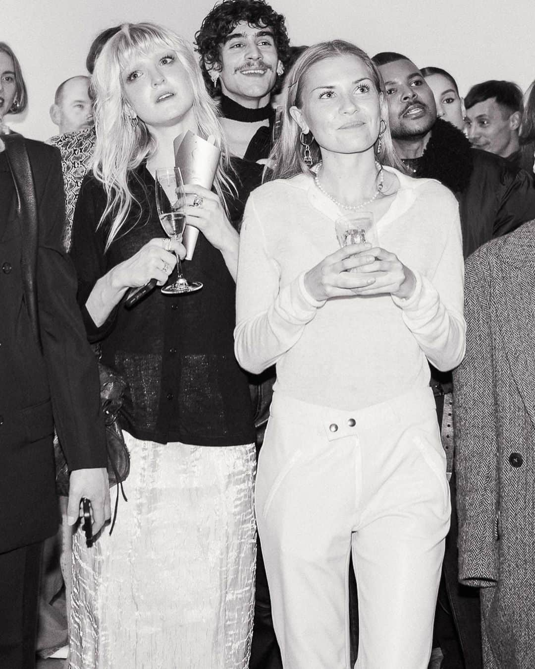 フィリッパコーさんのインスタグラム写真 - (フィリッパコーInstagram)「Wednesday night, we celebrated FILIPPA K’s 30th anniversary with industry friends. Hosted at @public_service_gallery in #Stockholm, many guests attended the event wearing pieces from recent #FILIPPAK collections. @w.aterbaby gave an exclusive performance and DJ @oliviabergman created a nice atmosphere with her music selection. Swipe through to get a glimpse of the exclusive event.  Photos by @axelmazetti Event hosted together with @patrikssongroup  #FILIPPAK #FILIPPAKAnniversary #FILIPPAK1993」11月10日 21時00分 - filippa_k