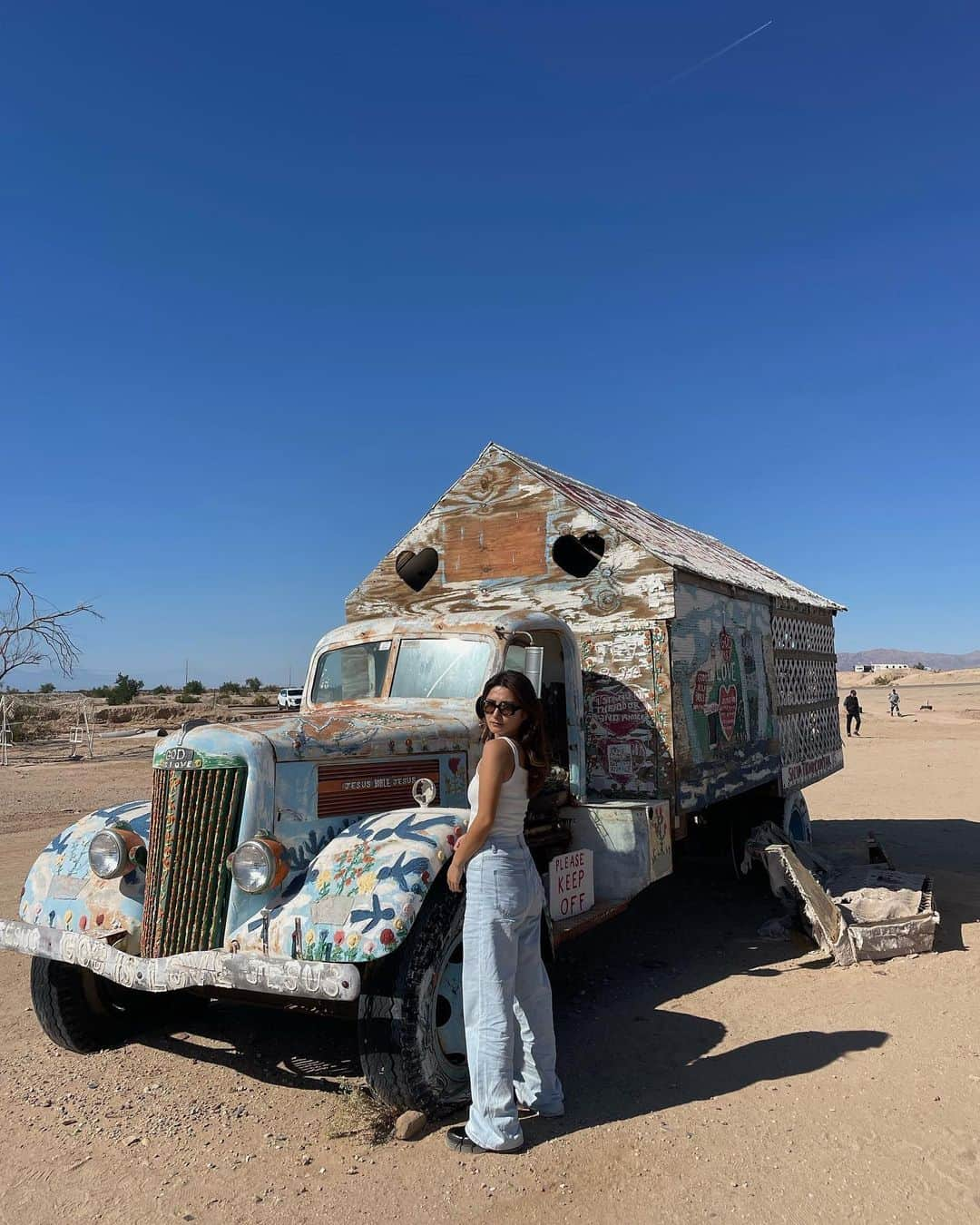 新谷伊沙李さんのインスタグラム写真 - (新谷伊沙李Instagram)「念願のSalvation Mountain⛰️」11月10日 21時09分 - isarin_yoga