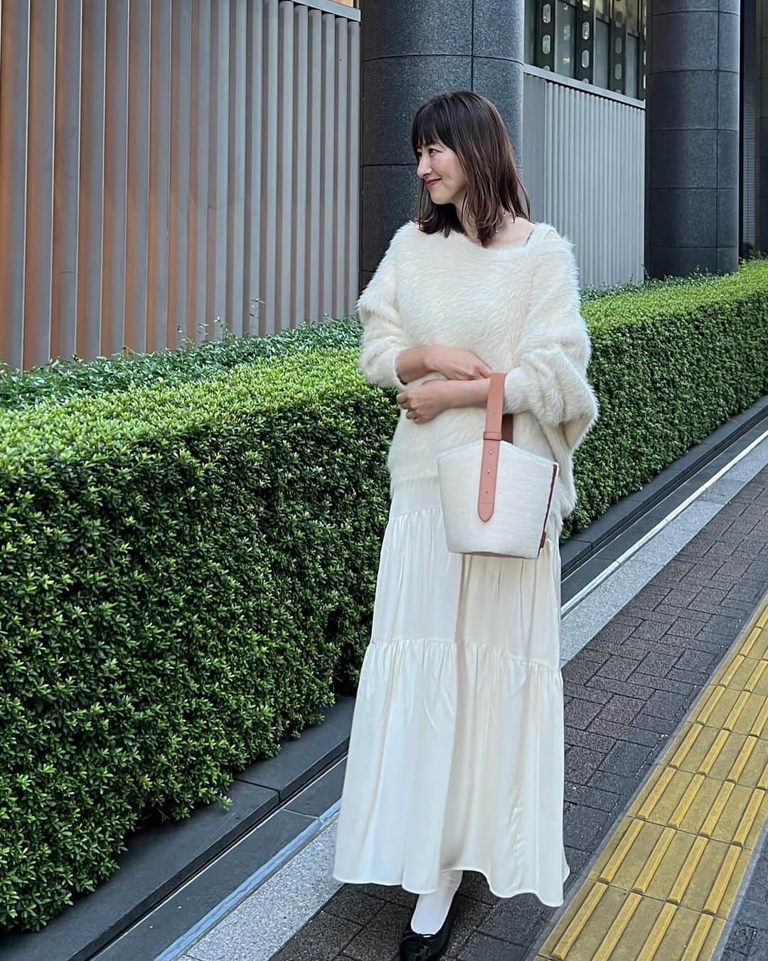 前田ゆかさんのインスタグラム写真 - (前田ゆかInstagram)「先日の撮影終わりに、 私服#outfit 異素材の オールホワイトで ...