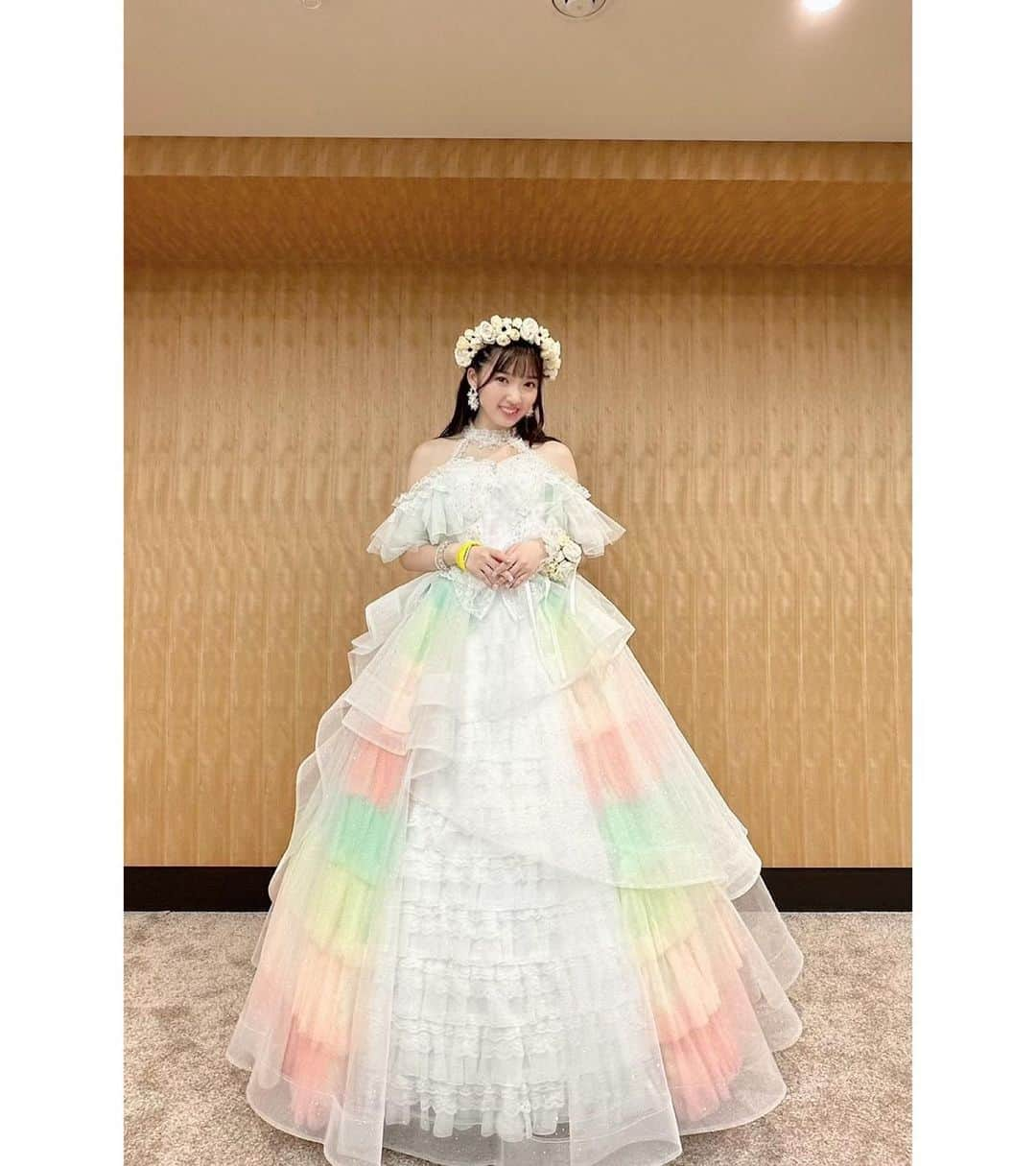 山岸理子のインスタグラム：「* 💐👗‎🤍 ⁡ 卒業のドレス可愛かったなぁ💭 ⁡ #山岸理子」