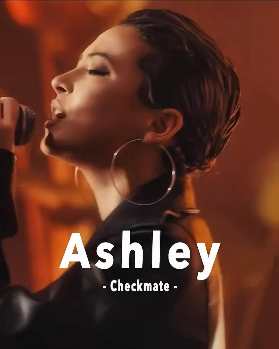 ルナのインスタグラム：「Ashley New single♟️Checkmate♟️  @tunecorejapan の新YouTubeチャンネル「NEOWN」にて、リリース日、初披露パフォーマンスフル動画公開されたよ🎥 是非Checkして是非コメント欄に♟️押してね！ #ashley #checkmate #tunecore  #neown」